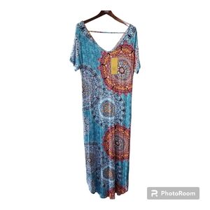 NWT Grecerelle Womens Floral Maxi Dress. SIZE L